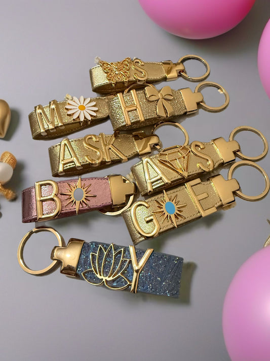 KİŞİSELLEŞTİRİLEBİLEN DERİ ANAHTARLIKLAR